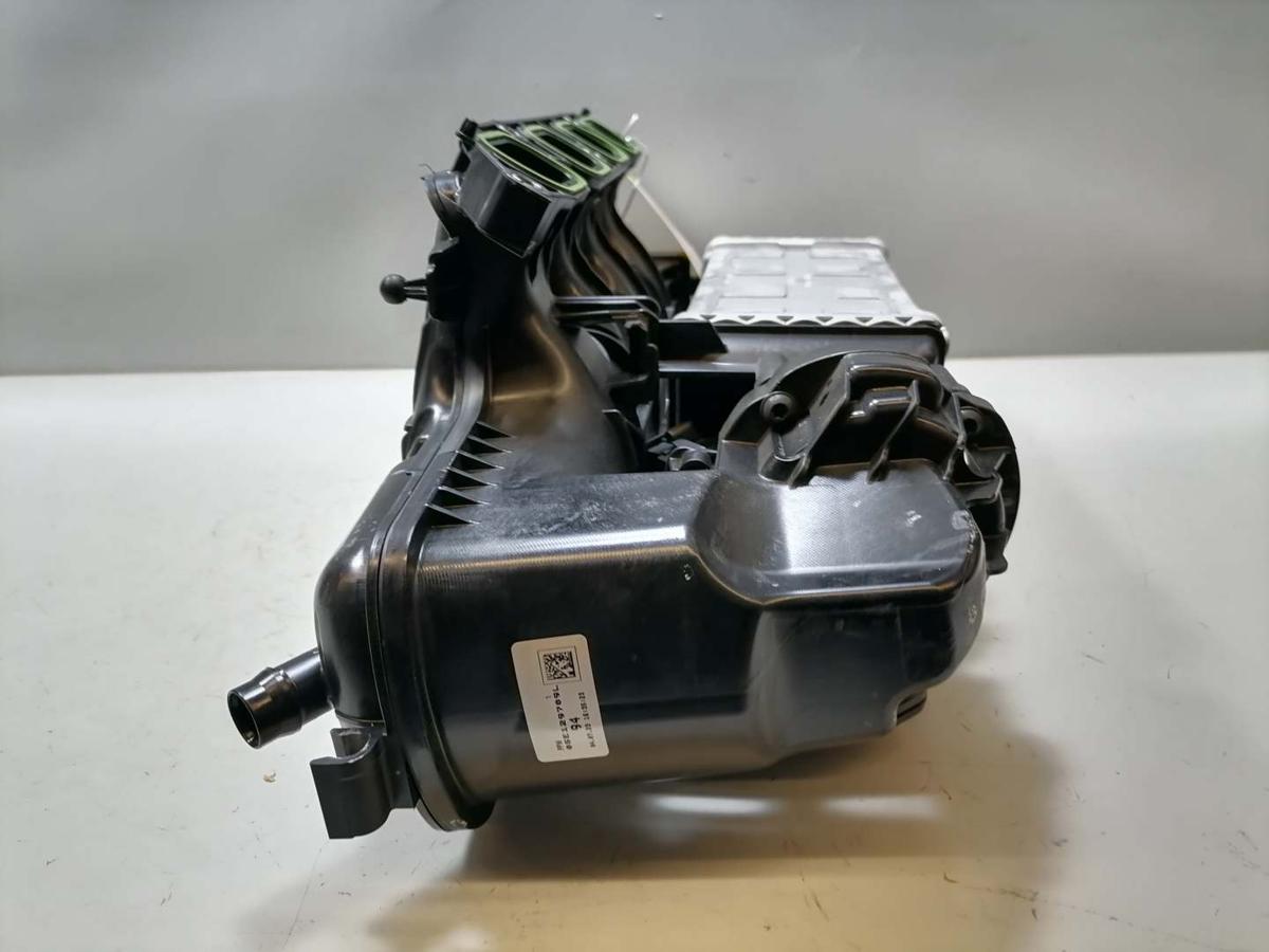 VW Passat B9 original Ladeluftk&uuml;hler mit Ansaugbr&uuml;cke 1,5 E-Hybrid 110KW Bj.2024